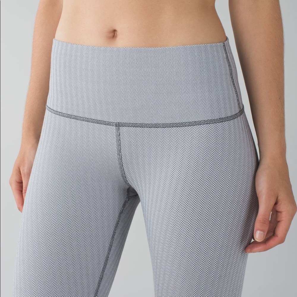 Lululemon high times soft white/grey herringbone size 4